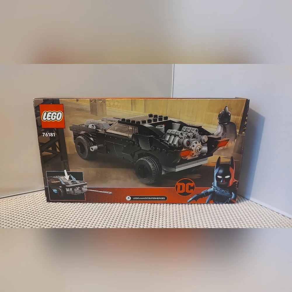 Lego The Batman 76181 Batmobile: The Penguin Chase DC NWT Building Toy Set